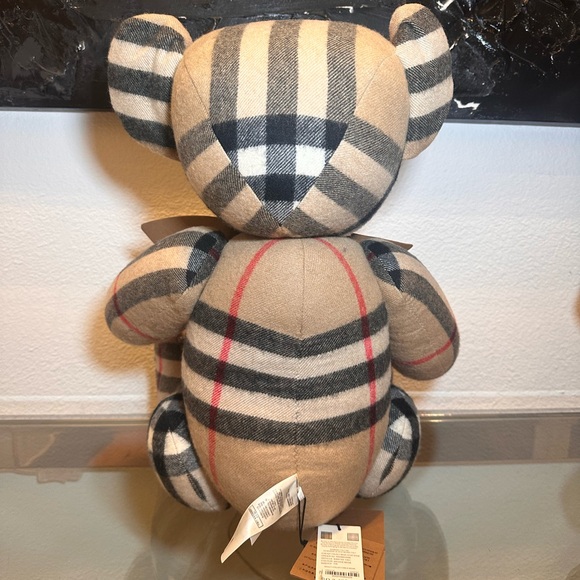 NewBURBERRY Thomas Bear Large Cashmere Item Number 80651931 Regular Price $3,490 - Picture 12 of 13